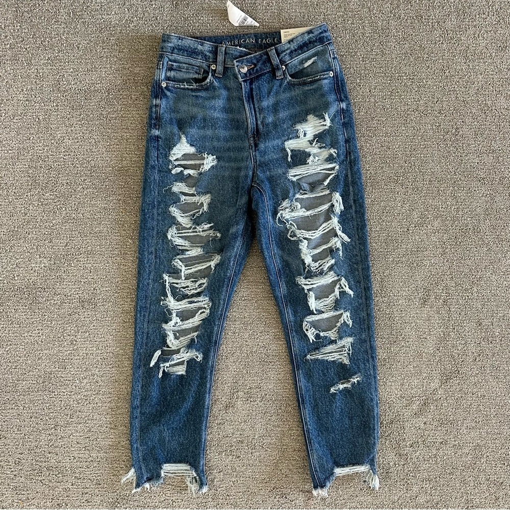 American Eagle HIGHEST RISE MOM JEAN BLOWN OUT‎ BLUE STRETCH Size 4 Short